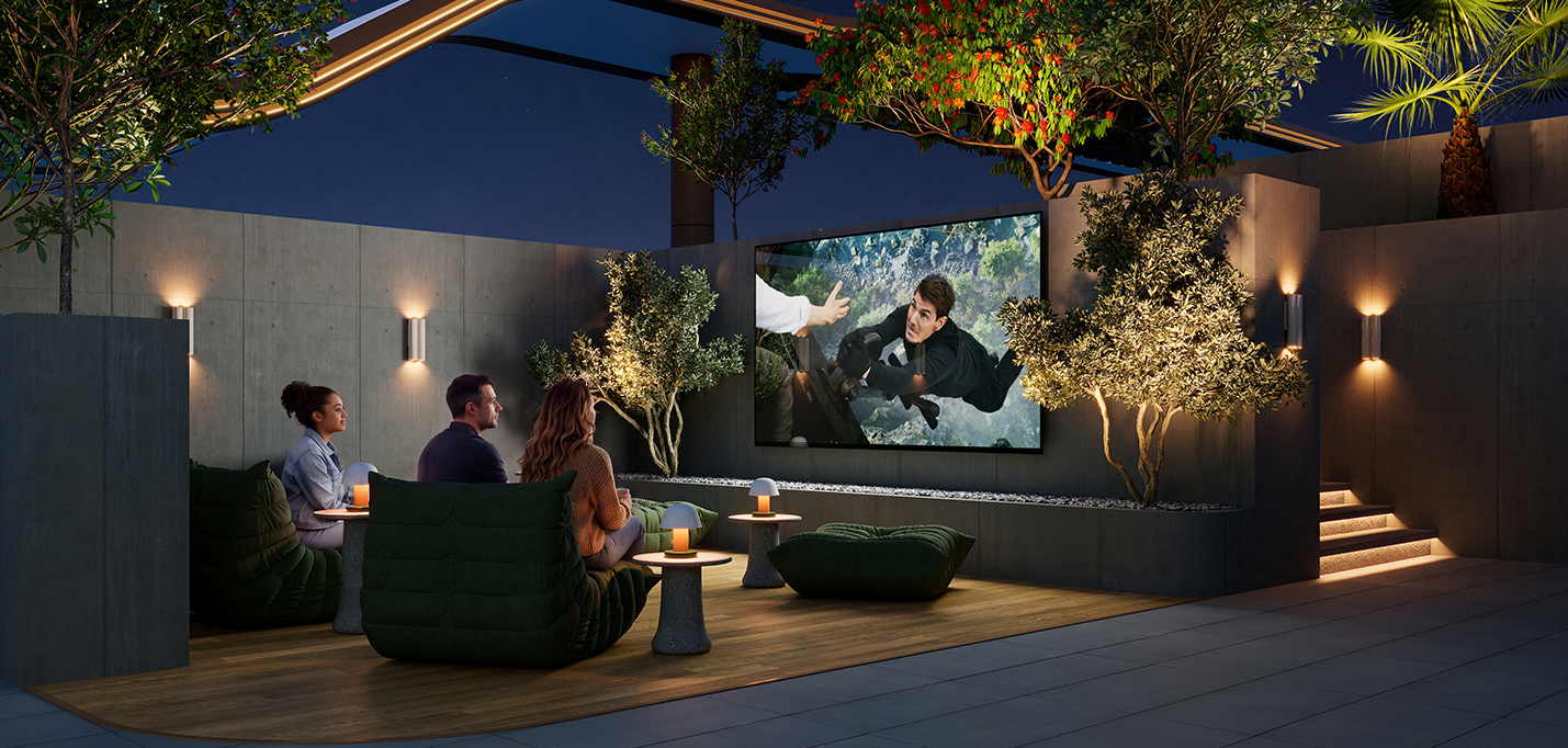 Amenities-Psd_0002_Siana_Amenities_Outdoor-Cinema_01-people-up